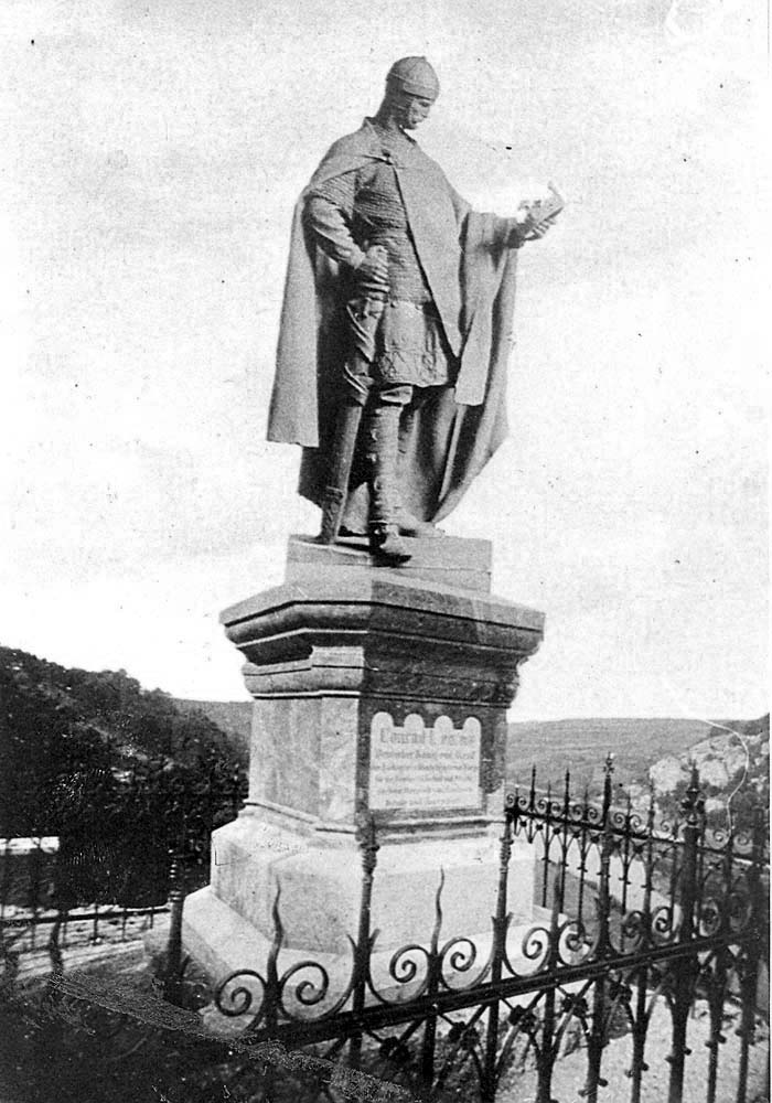 Villmar. König Konrad Denkmal
