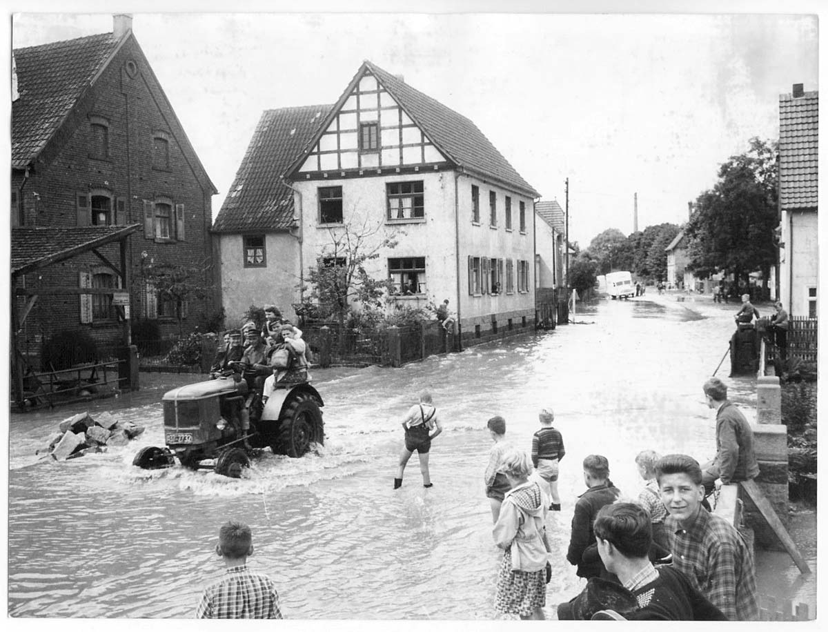 Volkmarsen. Hochwasser in Volkmarsen, 1956