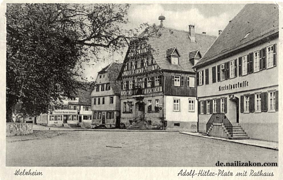 Welzheim. Adolf-Hitler Platz mit Rathaus, 1942