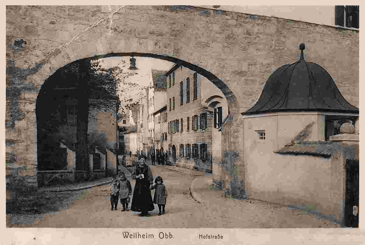 Weilheim in Oberbayern. Hofstraße, um 1910