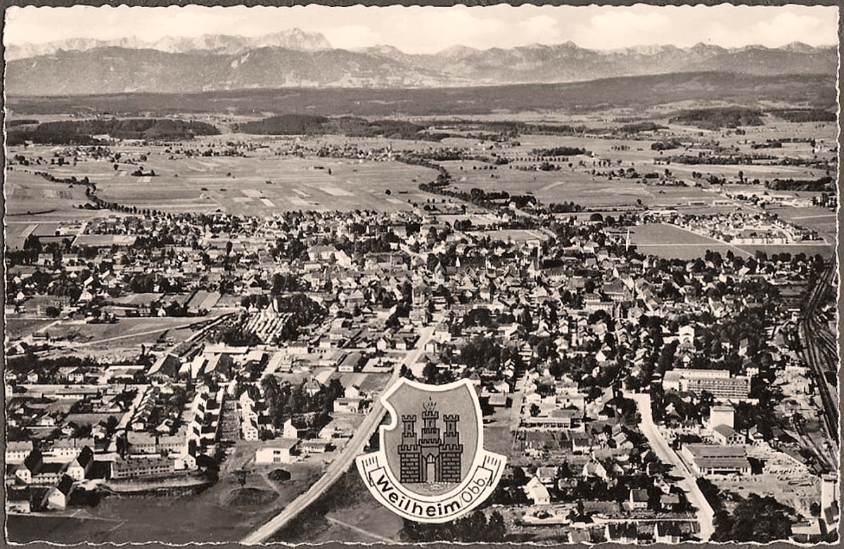 Weilheim in Oberbayern. Luftbildaufnahme, 1966