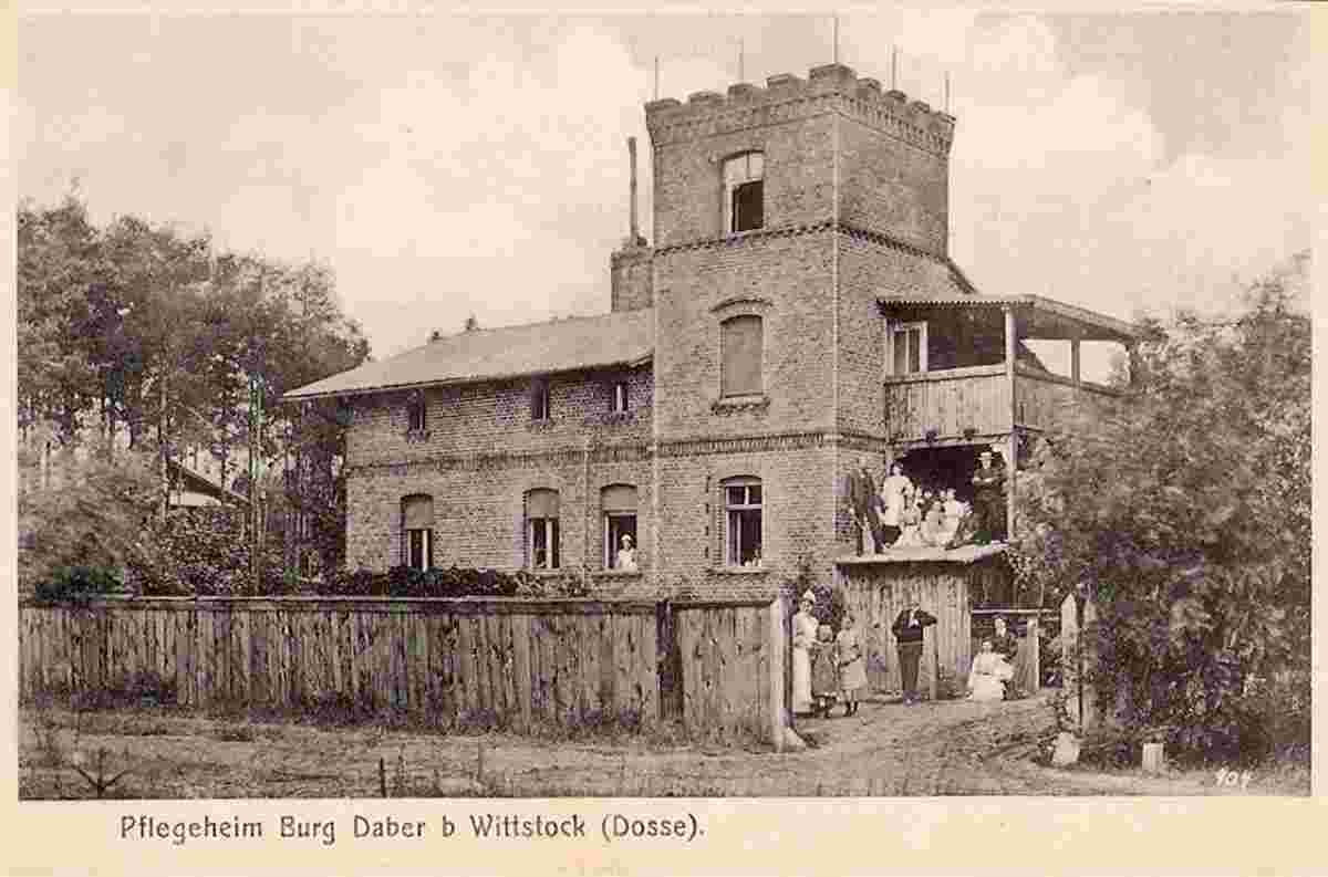 Wittstock. Burg Daber, Pflegeheim, Personal und Patienten