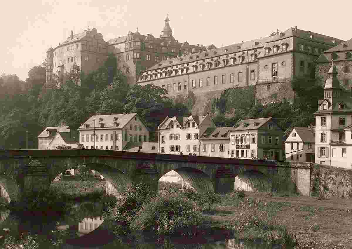 Weilburg. Straßenbrücke über die Lahn, Blick auf Schloß, 1921
