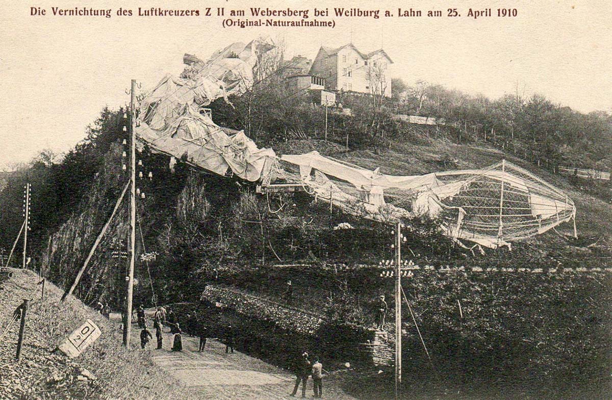 Weilburg. Verunglückte Zeppelin II auf dem Webersberg am 25 April 1910