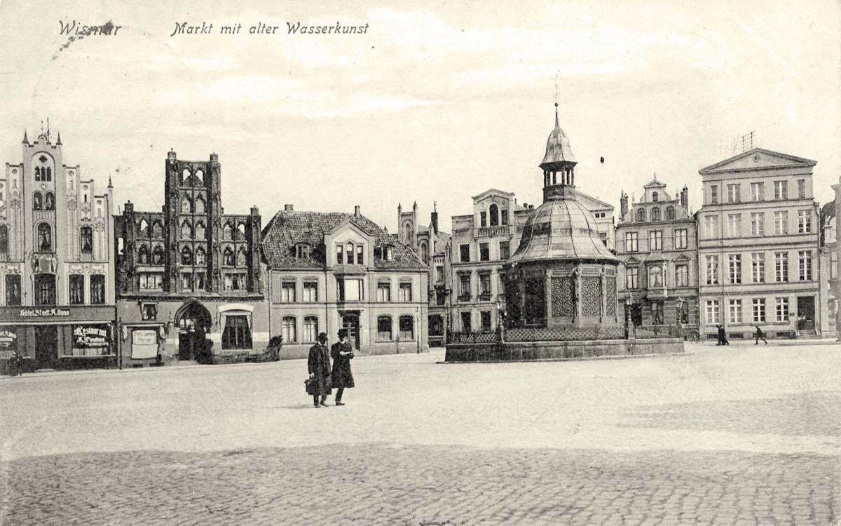 Wismar. Markt mit alter Wasserkunst, 1907