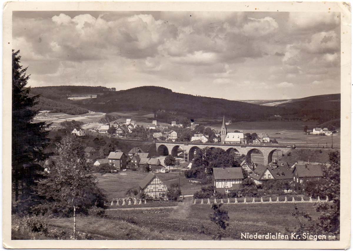 Wilnsdorf. Blick auf Niederdielfen, Aquädukt, 1943
