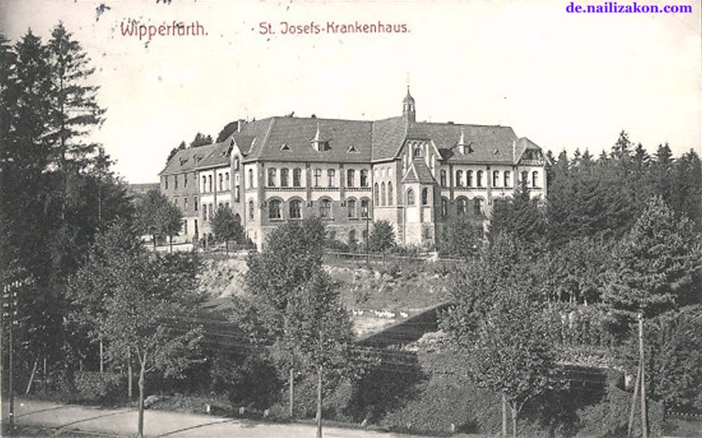 Wipperfürth. St Josefs Krankenhaus am Waldrand