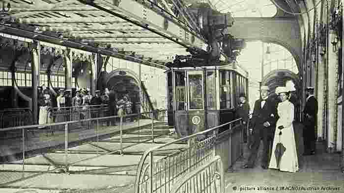 Wuppertal. Schwebebahn, 1912