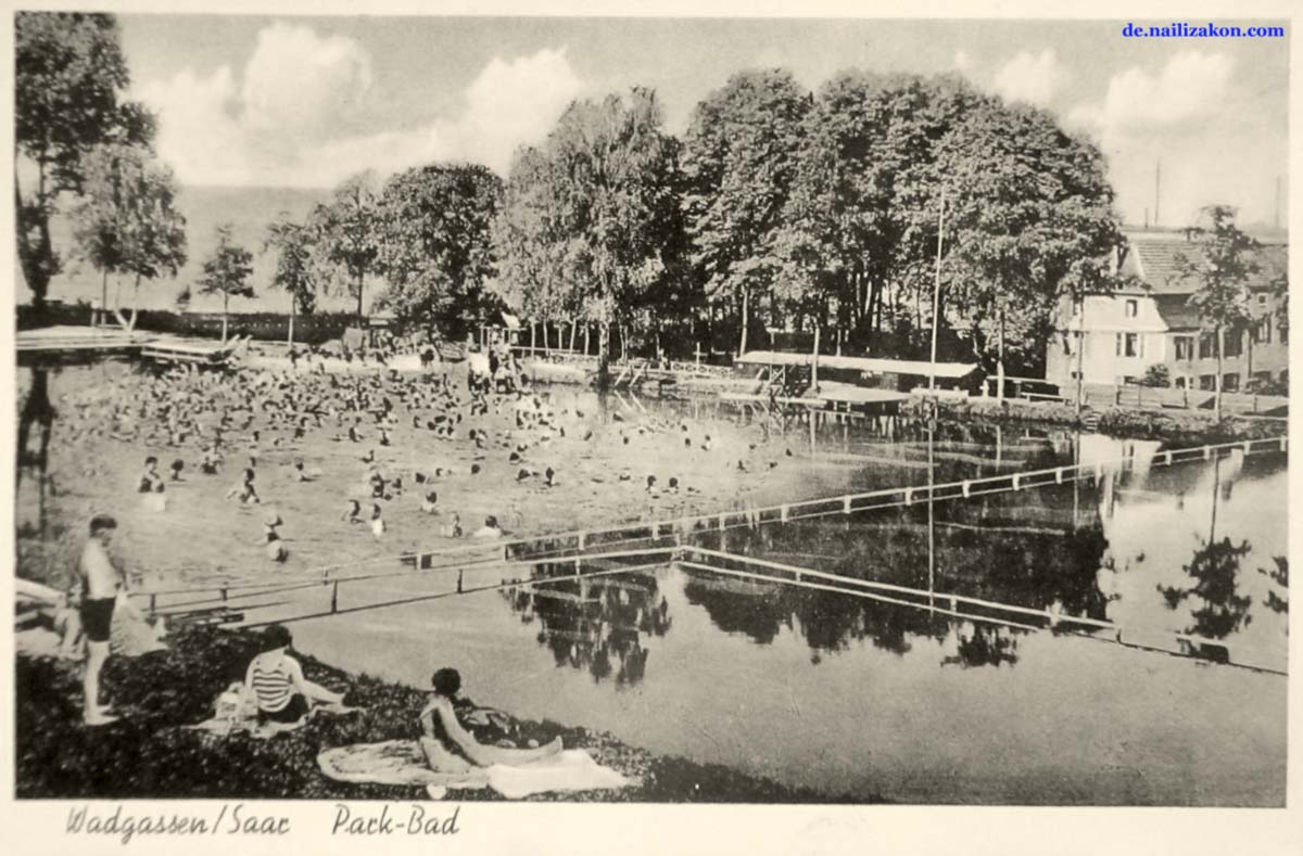 Wadgassen. Park, Schwimmbad, 1942