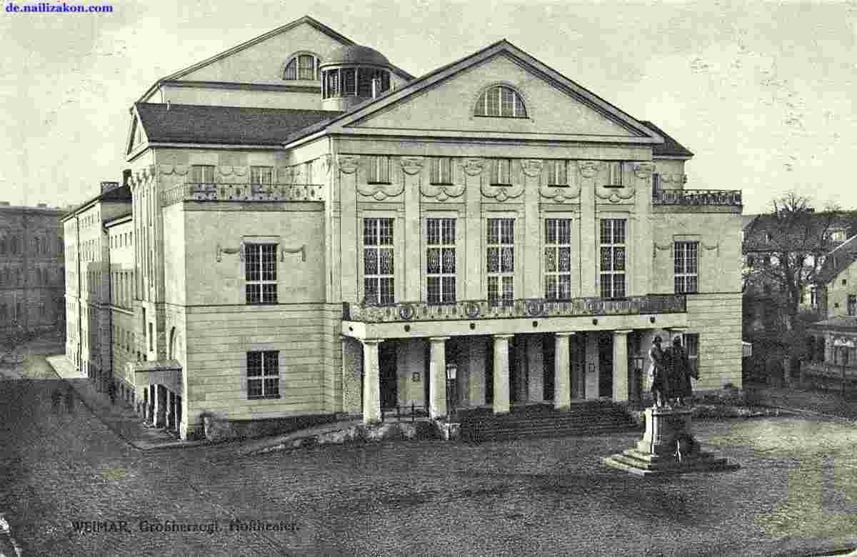 Weimar. Goethe und Schiller-Denkmal, Hoftheater, 1917